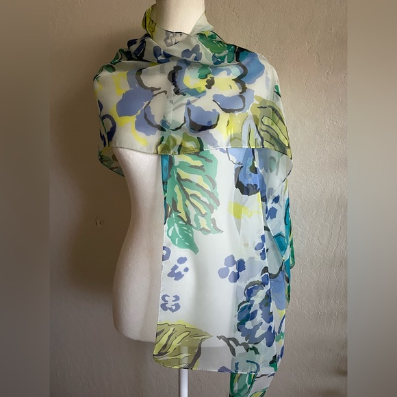 Chiffon floral scarf - Picture 7 of 8